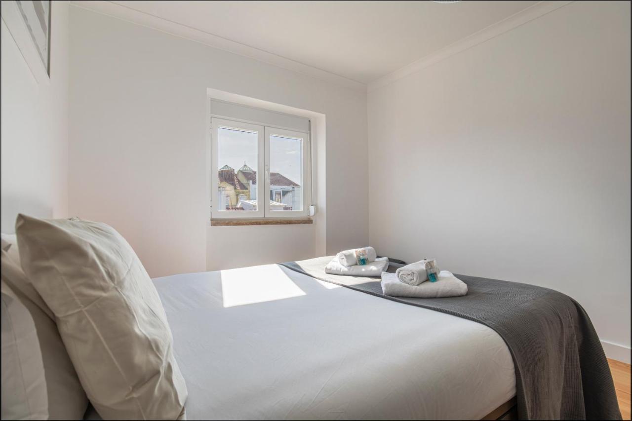 Lovelystay - Sunny 1Bdr Apartment W/Terrace Lisboa Eksteriør billede
