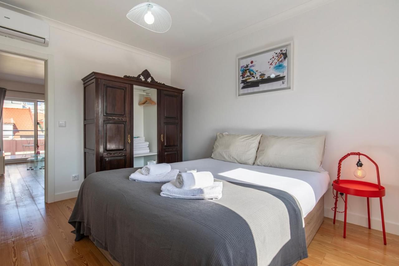 Lovelystay - Sunny 1Bdr Apartment W/Terrace Lisboa Eksteriør billede