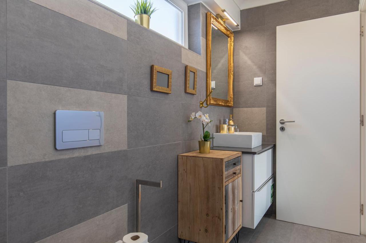 Lovelystay - Sunny 1Bdr Apartment W/Terrace Lisboa Eksteriør billede