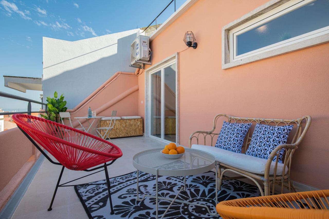 Lovelystay - Sunny 1Bdr Apartment W/Terrace Lisboa Eksteriør billede